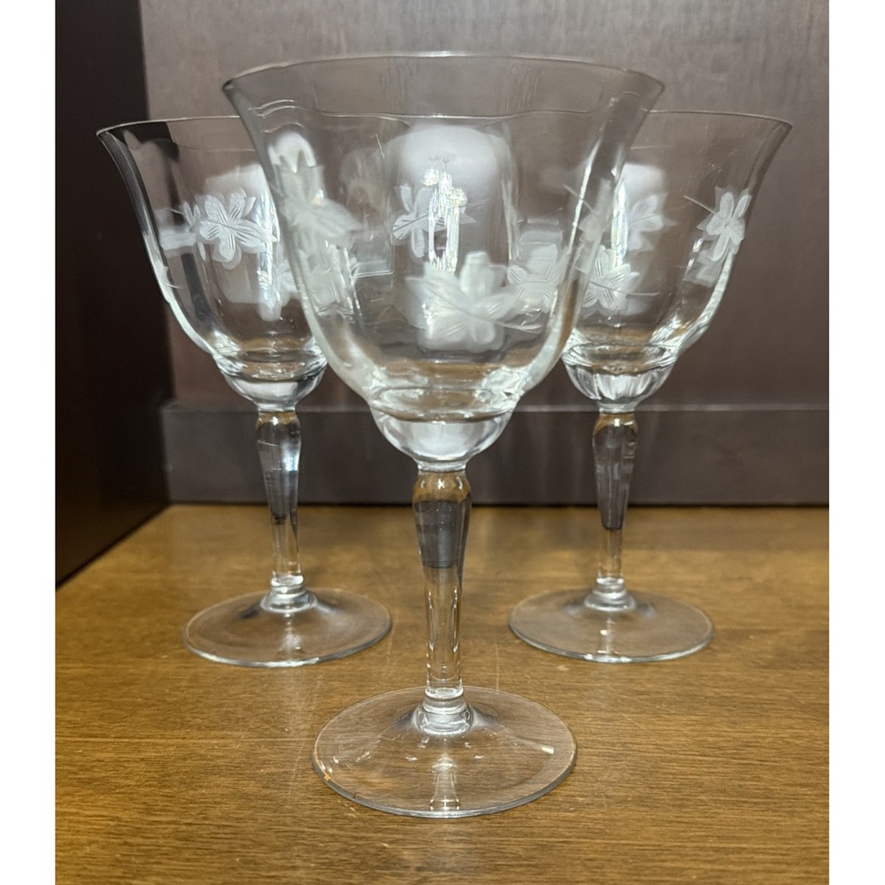 Set of 4 Crystal Wine Glasses Hand Cut Floral Hand blown Bavaria 4 oz VTG